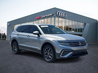Used 2022 Volkswagen Tiguan SE w/ Panoramic Sunroof Package image 1
