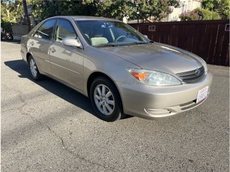 Used 2002 Toyota Camry XLE image 1
