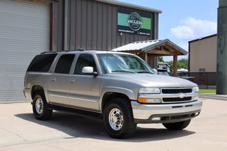 Used 2002 Chevrolet Suburban 2500 LT image 1