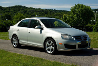 Used 2010 Volkswagen Jetta TDI image 1