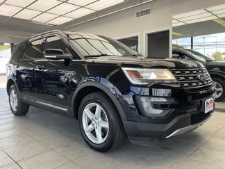 Used 2017 Ford Explorer XLT w/ Equipment Group 202A image 1