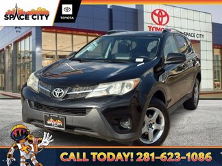 Used 2013 Toyota RAV4 LE image 1