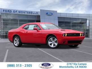 Used 2023 Dodge Challenger SXT image 1