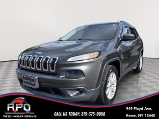Used 2016 Jeep Cherokee Latitude w/ Cold Weather Group image 1