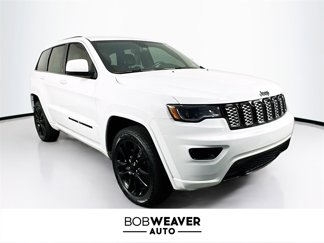 Used 2022 Jeep Grand Cherokee Laredo X image 1