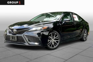 Used 2023 Toyota Camry SE image 1
