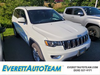 Used 2018 Jeep Grand Cherokee Laredo image 1