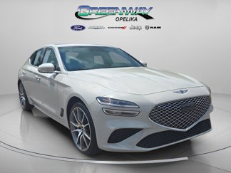 Used 2024 Genesis G70 2.5T image 1