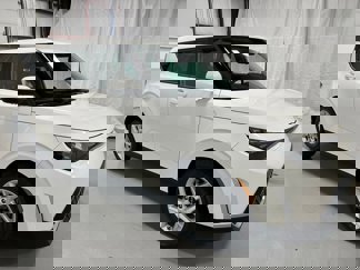 Used 2024 Kia Soul LX w/ Option Group 015 image 1