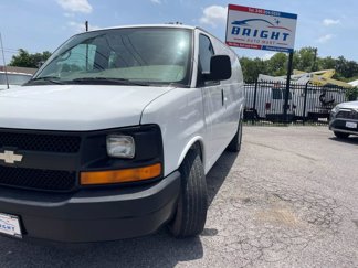 Used 2009 Chevrolet Express 1500 image 1