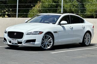 Used 2020 Jaguar XF Prestige image 1