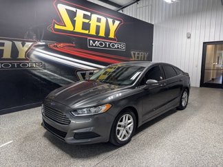 Used 2016 Ford Fusion SE image 1
