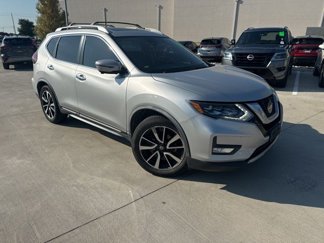 Used 2018 Nissan Rogue SL image 1