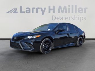 Used 2019 Toyota Camry SE image 1