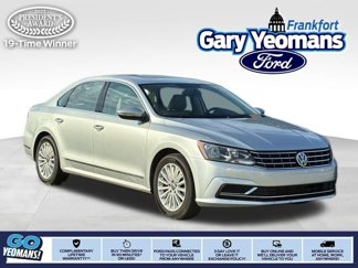 Used 2017 Volkswagen Passat 1.8T SE image 1