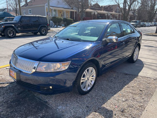 Used 2006 Lincoln Zephyr image 1