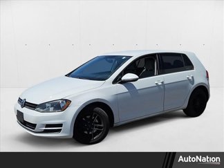 Used 2017 Volkswagen Golf S image 1