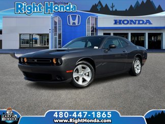 Used 2023 Dodge Challenger SXT image 1