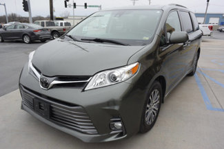 Used 2020 Toyota Sienna image 1