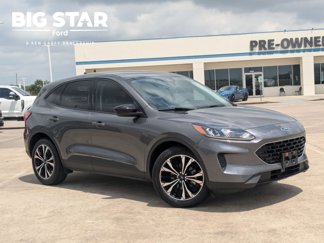 Used 2022 Ford Escape SE w/ SE Sport Appearance Package image 1