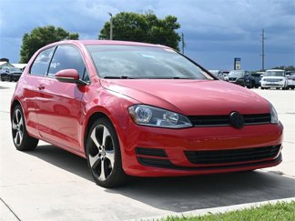 Used 2015 Volkswagen Golf S image 1