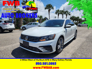 Used 2018 Volkswagen Passat 2.0T R-Line image 1