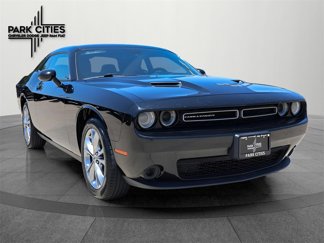 Used 2021 Dodge Challenger SXT image 1