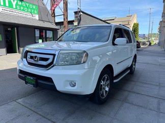 Used 2010 Honda Pilot Touring image 1
