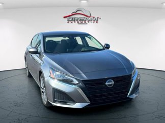 Used 2023 Nissan Altima 2.5 SV image 1