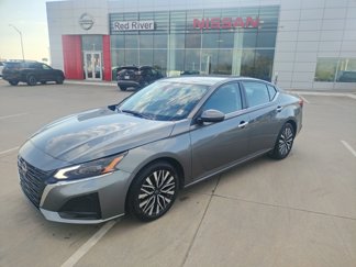 Used 2023 Nissan Altima 2.5 SV image 1