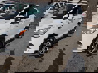 Used 2016 Ford Escape SE w/ Equipment Group 201A image 1