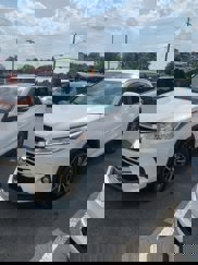 Used 2019 Toyota Highlander XLE image 1