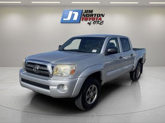 Used 2010 Toyota Tacoma PreRunner image 1