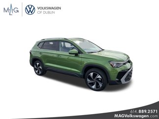 New 2025 Volkswagen Taos SE image 1