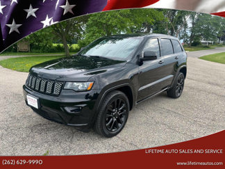Used 2017 Jeep Grand Cherokee Altitude image 1
