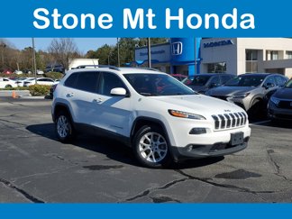 Used 2017 Jeep Cherokee Latitude image 1