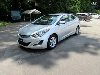 Used 2015 Hyundai Elantra SE image 1