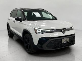 New 2025 Volkswagen Taos SE image 1
