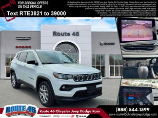 Used 2022 Jeep Compass Latitude image 1