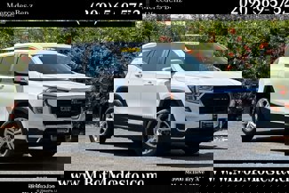 Used 2024 GMC Terrain SLE image 1