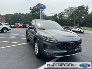 Used 2022 Ford Escape SE image 1