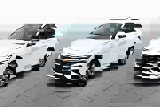 Certified 2025 Hyundai Elantra SE image 1