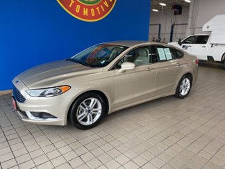 Used 2018 Ford Fusion SE image 1