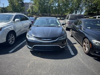 Used 2017 Chrysler 200 Limited Platinum image 1