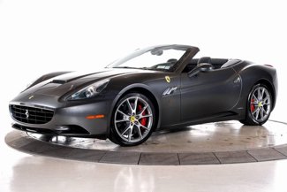 Used 2014 Ferrari California image 1