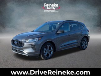 Used 2024 Ford Escape ST-Line image 1