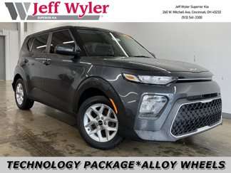 Certified 2022 Kia Soul LX w/ Technology Package image 1