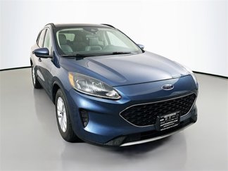 Used 2020 Ford Escape SE image 1
