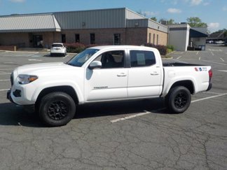 Used 2022 Toyota Tacoma SR5 image 1