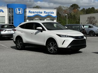 Used 2022 Toyota Venza LE image 1